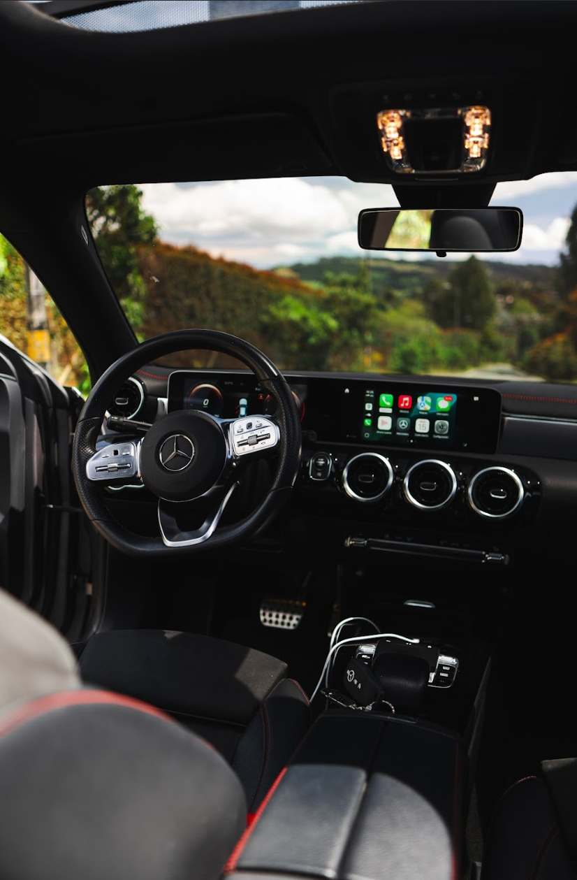 MERCEDES CLA 180