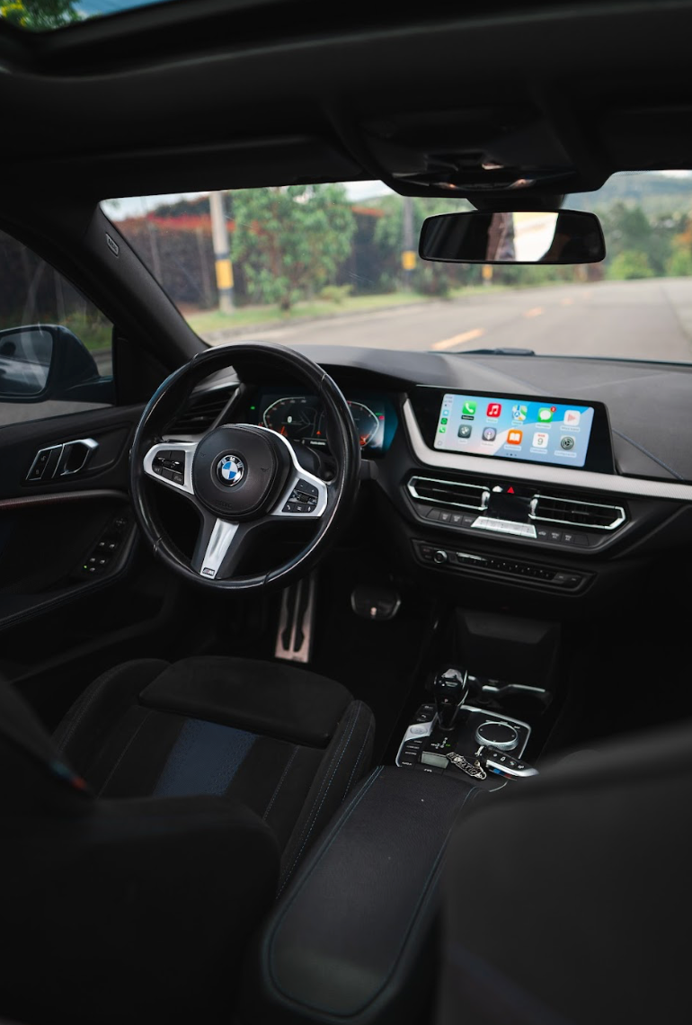 BMW 218i PAQUETE M