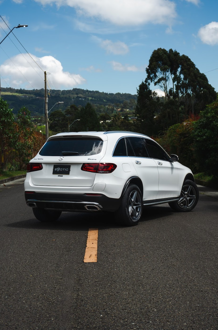 MERCEDES GLB 200