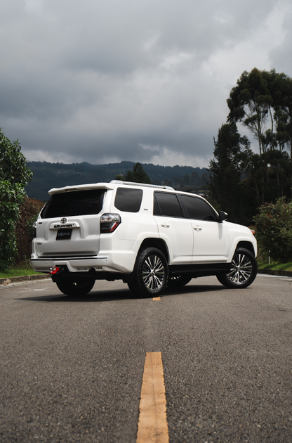 TOYOTA RUNNER SR5 