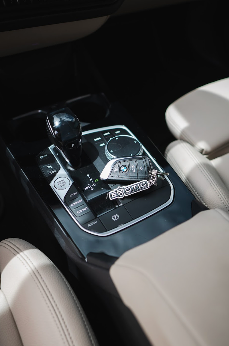 BMW 218i M PACKAGE 