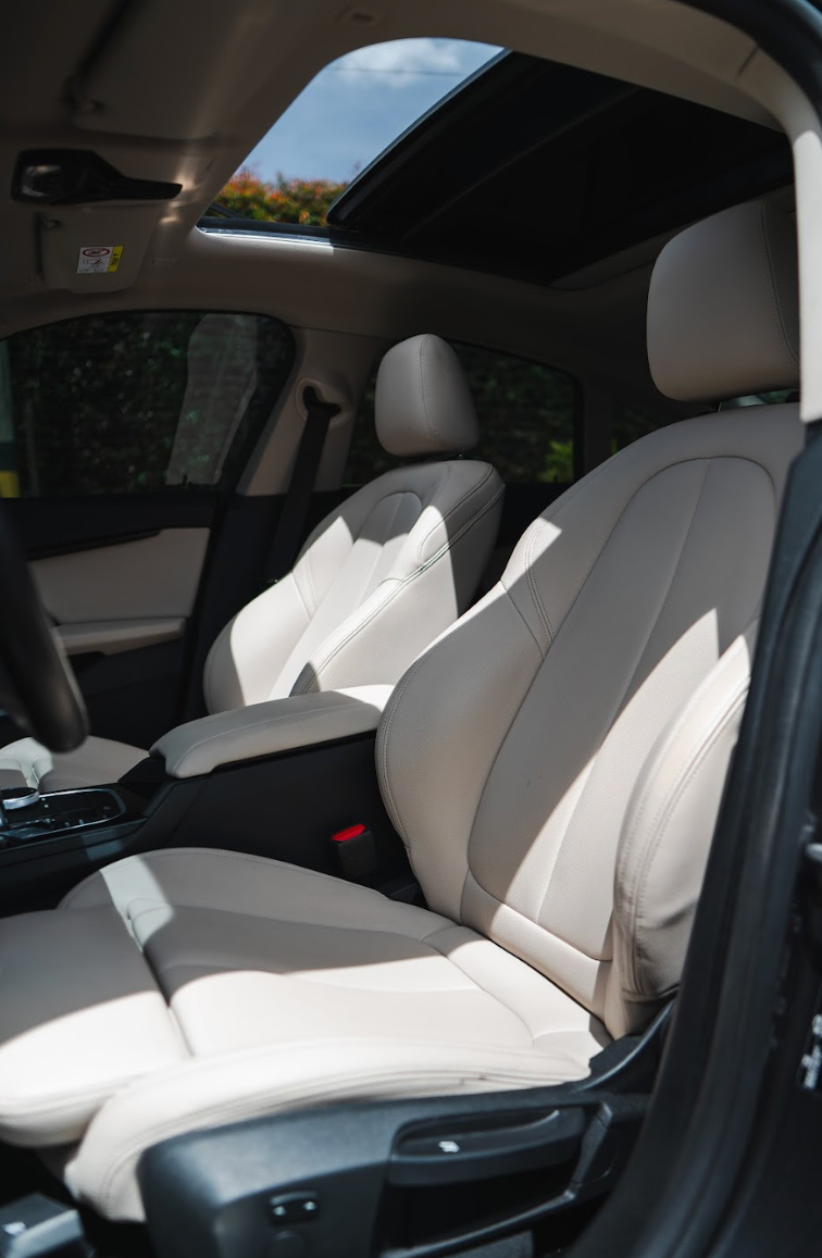 BMW 218i M PACKAGE 