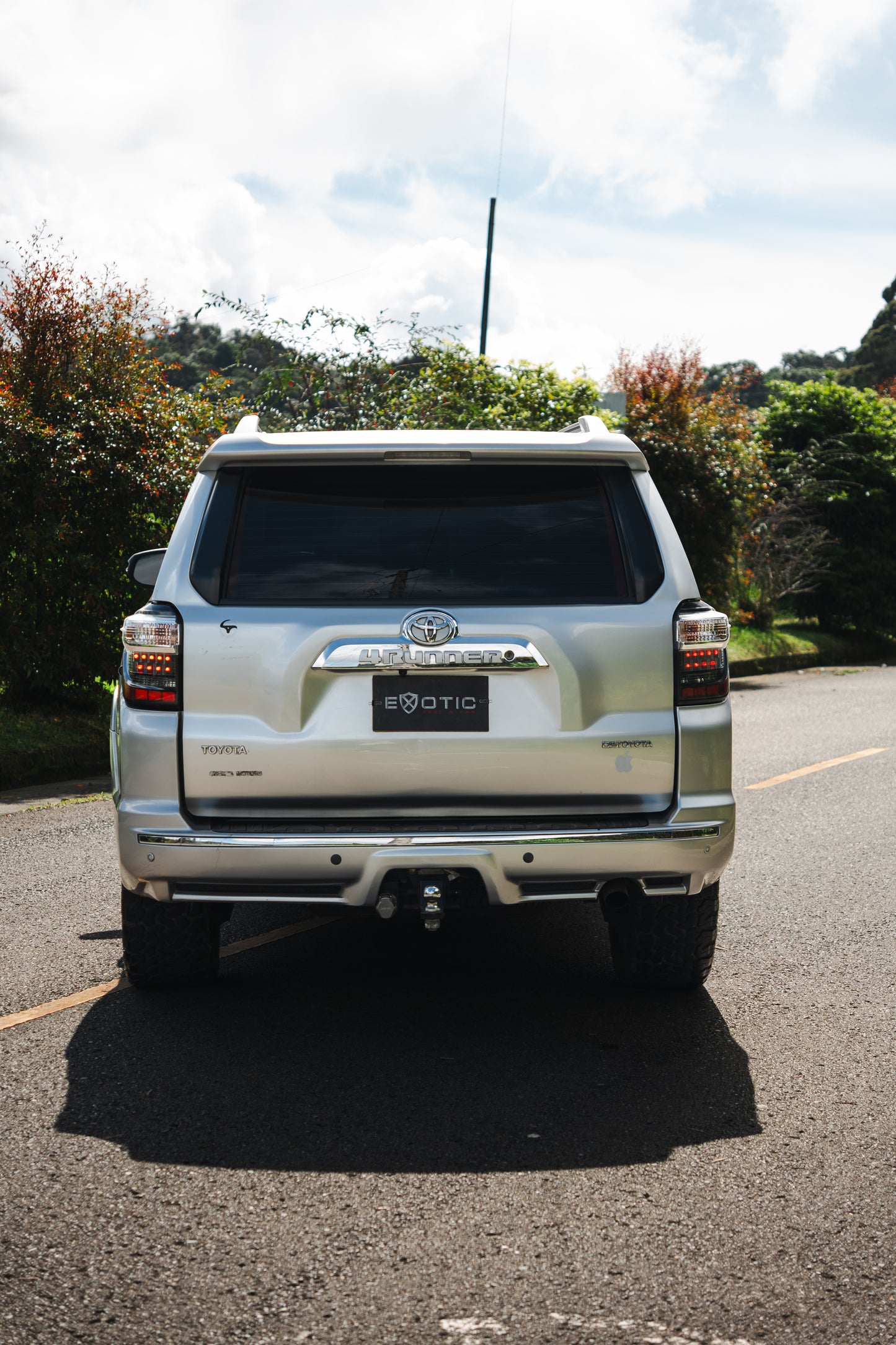 TOYOTA RUNNER LIMITED