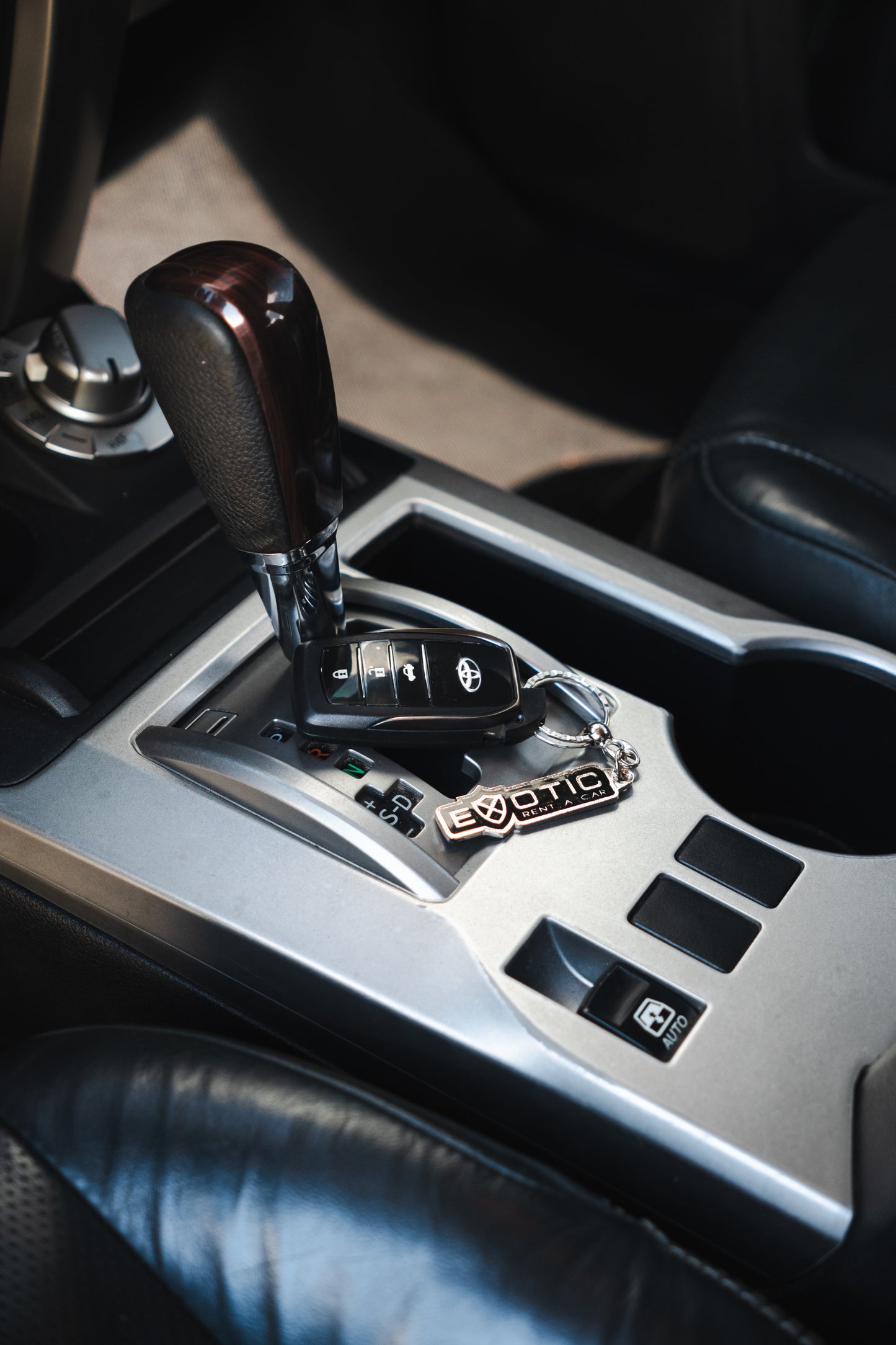 TOYOTA RUNNER LIMITED