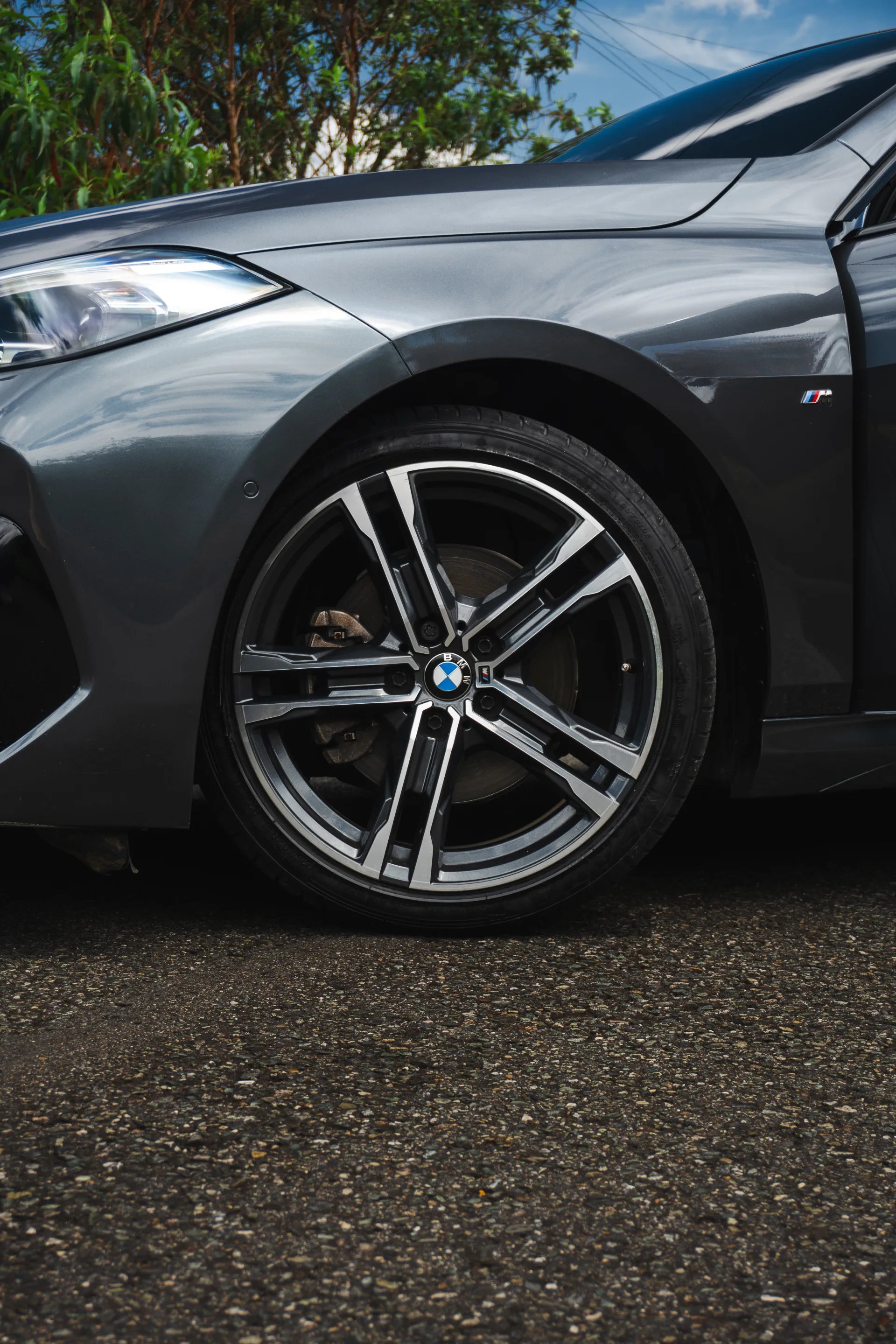 Alquiler de vehículos en Medellín - BMW 218i Paquete M, rin
