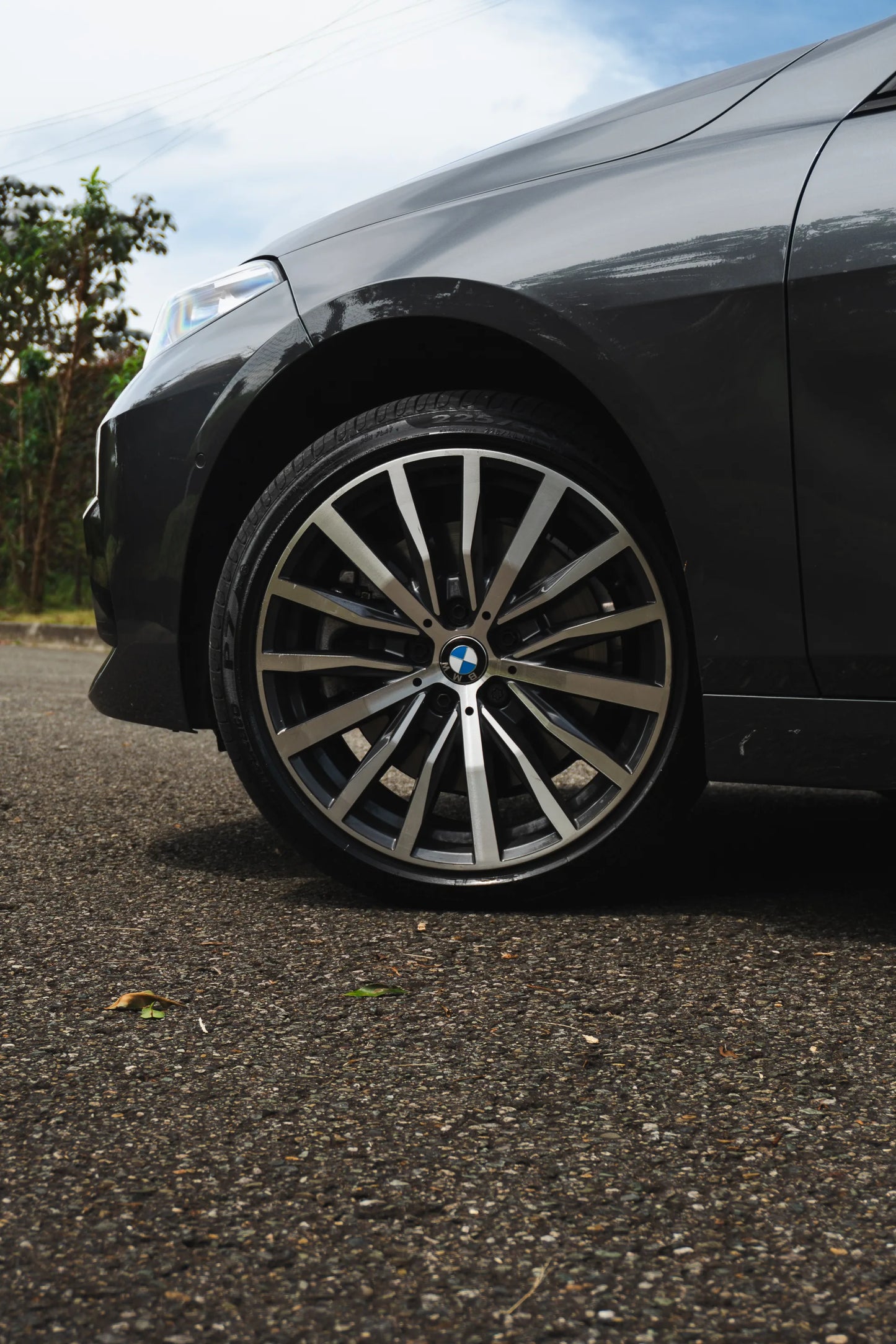 Alquiler de vehículos en Medellín - BMW 220i, rin