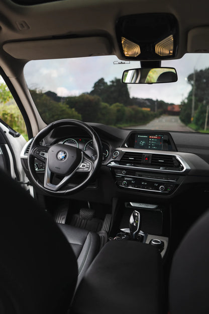 Alquiler de vehículos en Medellín - BMW X3, tablero