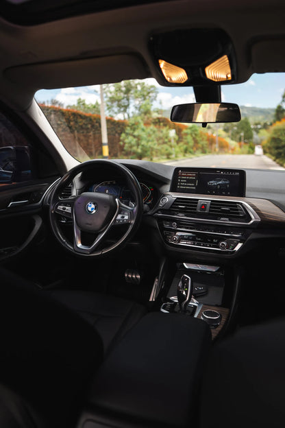 Alquiler de vehículos en Medellín - BMW X4, tablero
