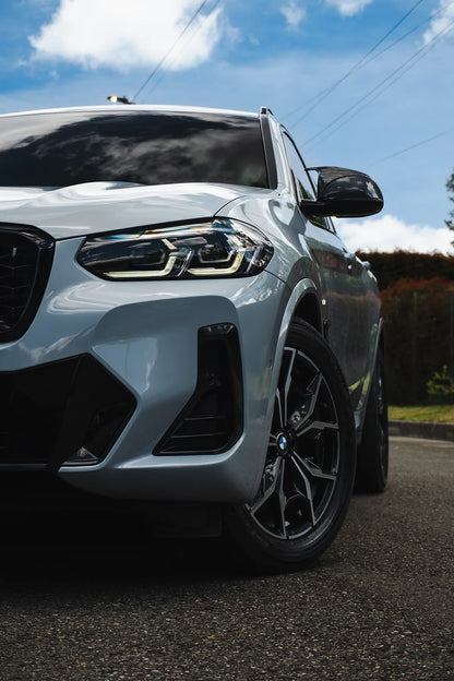 Alquiler de vehículos en Medellín - BMW X4 Paquete M, vista frontal