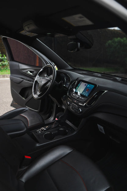 Alquiler de vehículos en Medellín - Chevrolet Equinox RS, tablero (2)