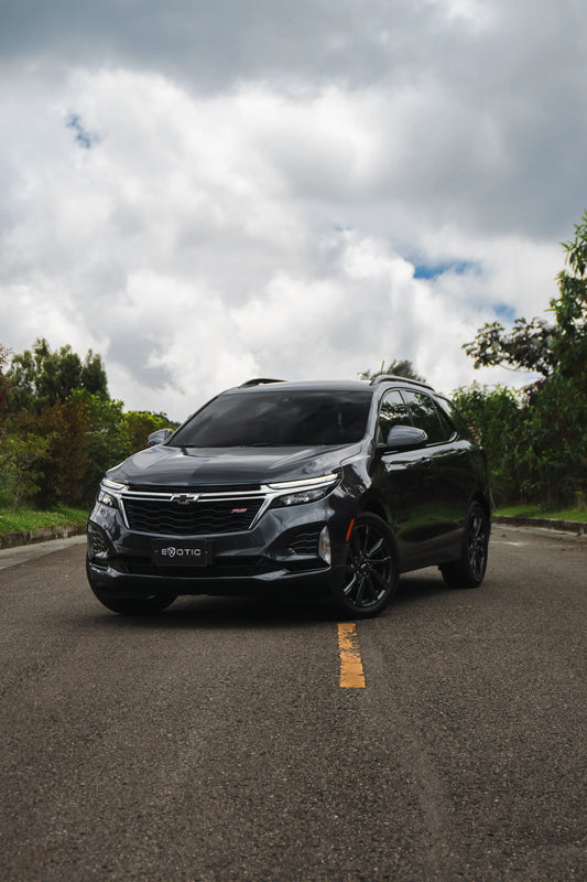 Alquiler de vehículos en Medellín - Chevrolet Equinox RS, vista tres cuartos frontal