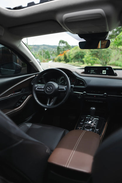 Alquiler de vehículos en Medellín - Mazda CX-30 Híbrida, tablero