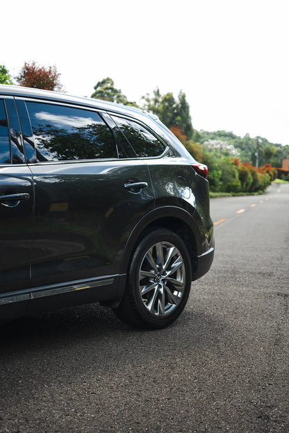 Alquiler de vehículos en Medellín - Mazda CX-9, vista frontal lateral (3)