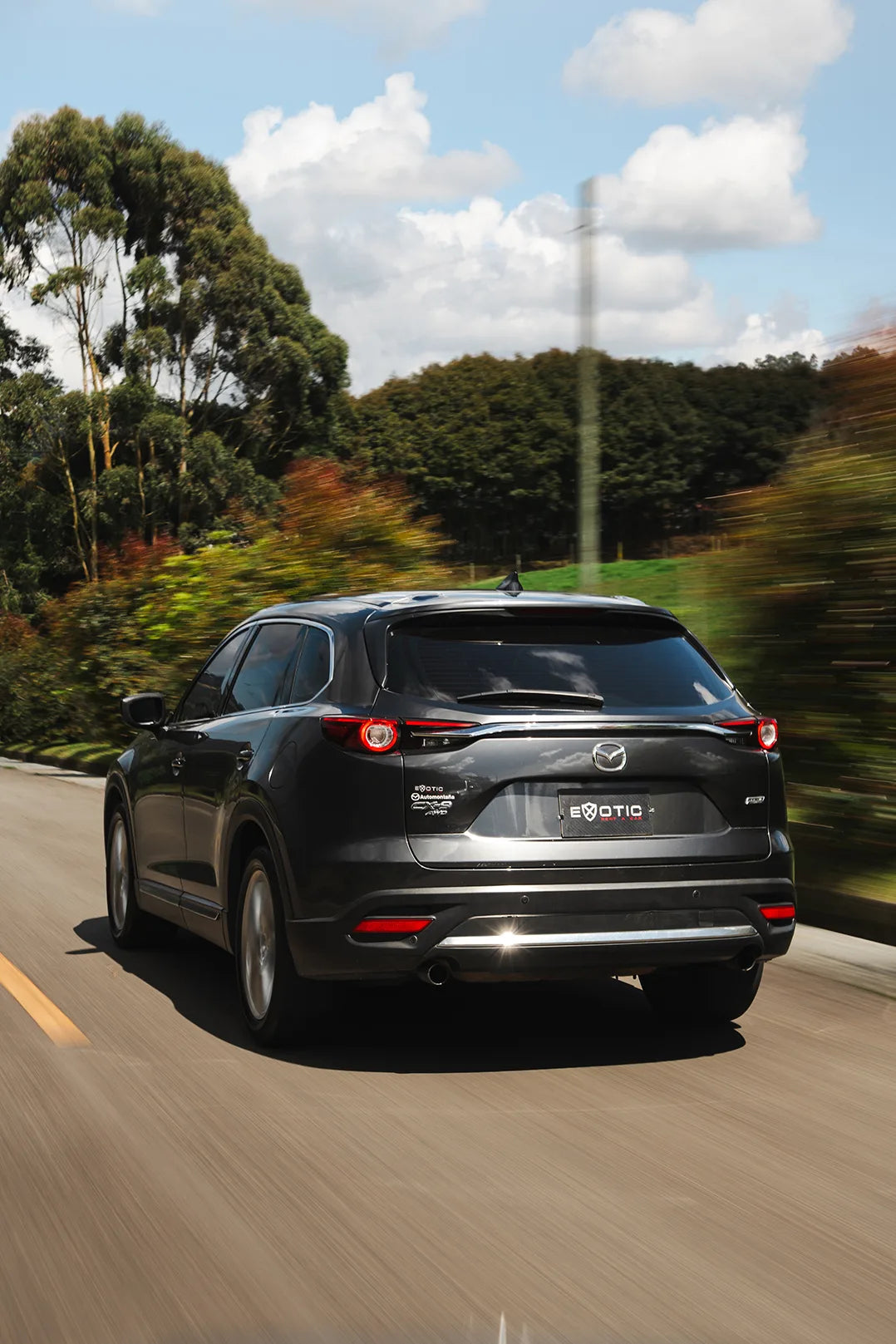 Alquiler de vehículos en Medellín - Mazda CX-9, interior (2)