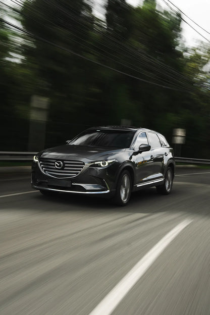 Alquiler de vehículos en Medellín - Mazda CX-9, vista trasera lateral