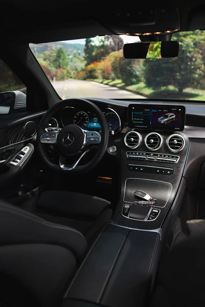 Alquiler de vehículos en Medellín - Mercedes-Benz GLC 300 Híbrida, tablero (2)