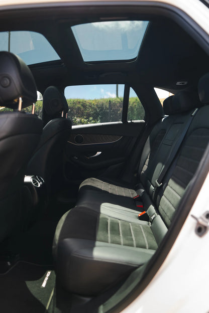 Alquiler de vehículos en Medellín - Mercedes-Benz GLC 300 Híbrida, asientos traseros