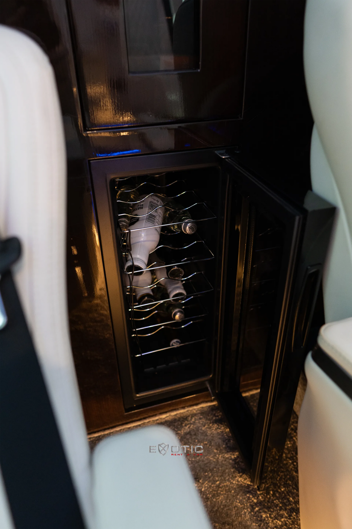 Alquiler de vehículos en Medellín - Mercedes-Benz Sprinter, detalle interior
