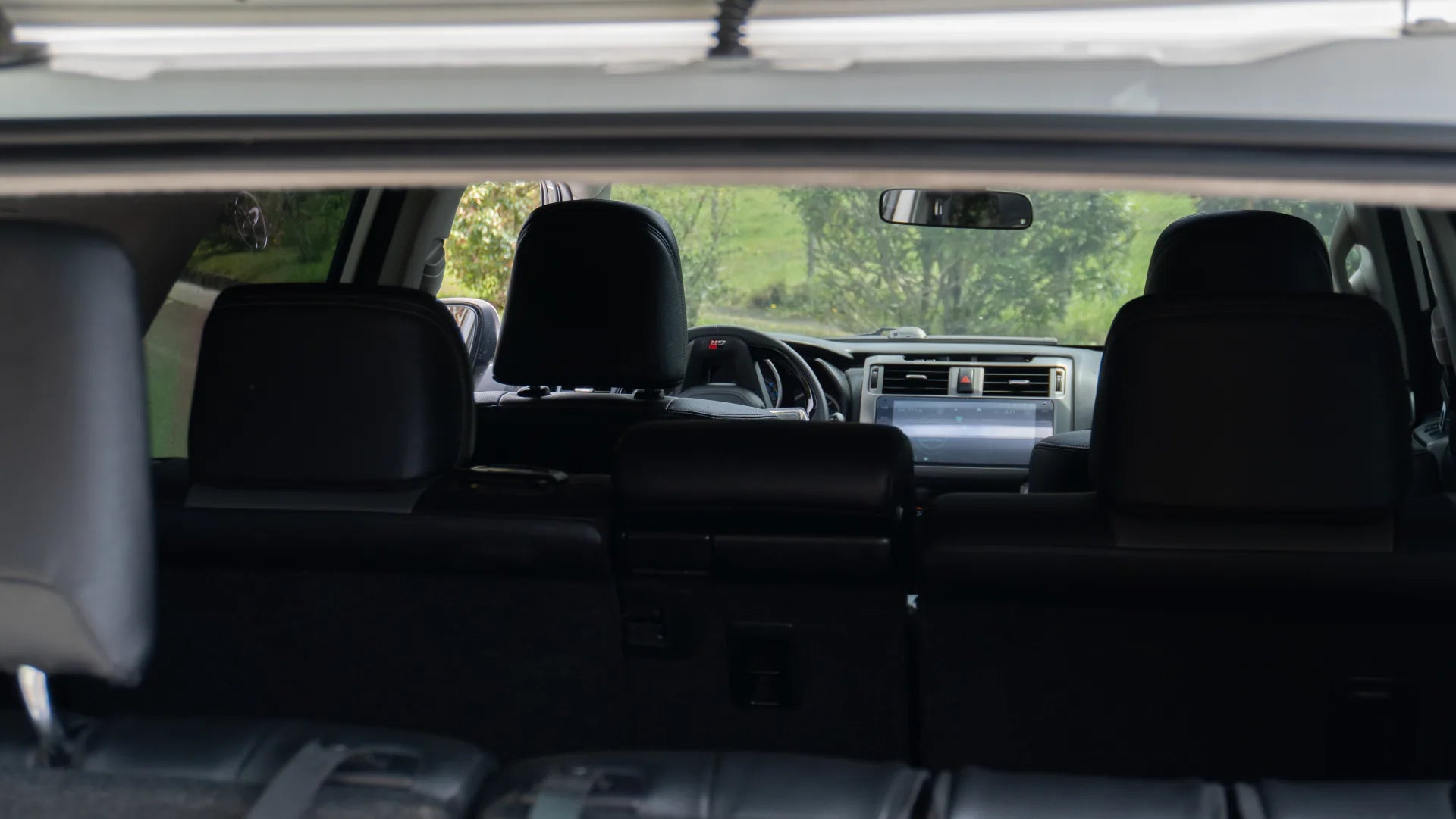 Alquiler de vehículos en Medellín - Toyota 4Runner SR5, asientos traseros