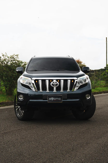 Alquiler de vehículos en Medellín - Toyota Prado TXL, vista frontal