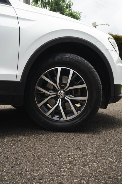 Alquiler de vehículos en Medellín - Volkswagen Tiguan, rin