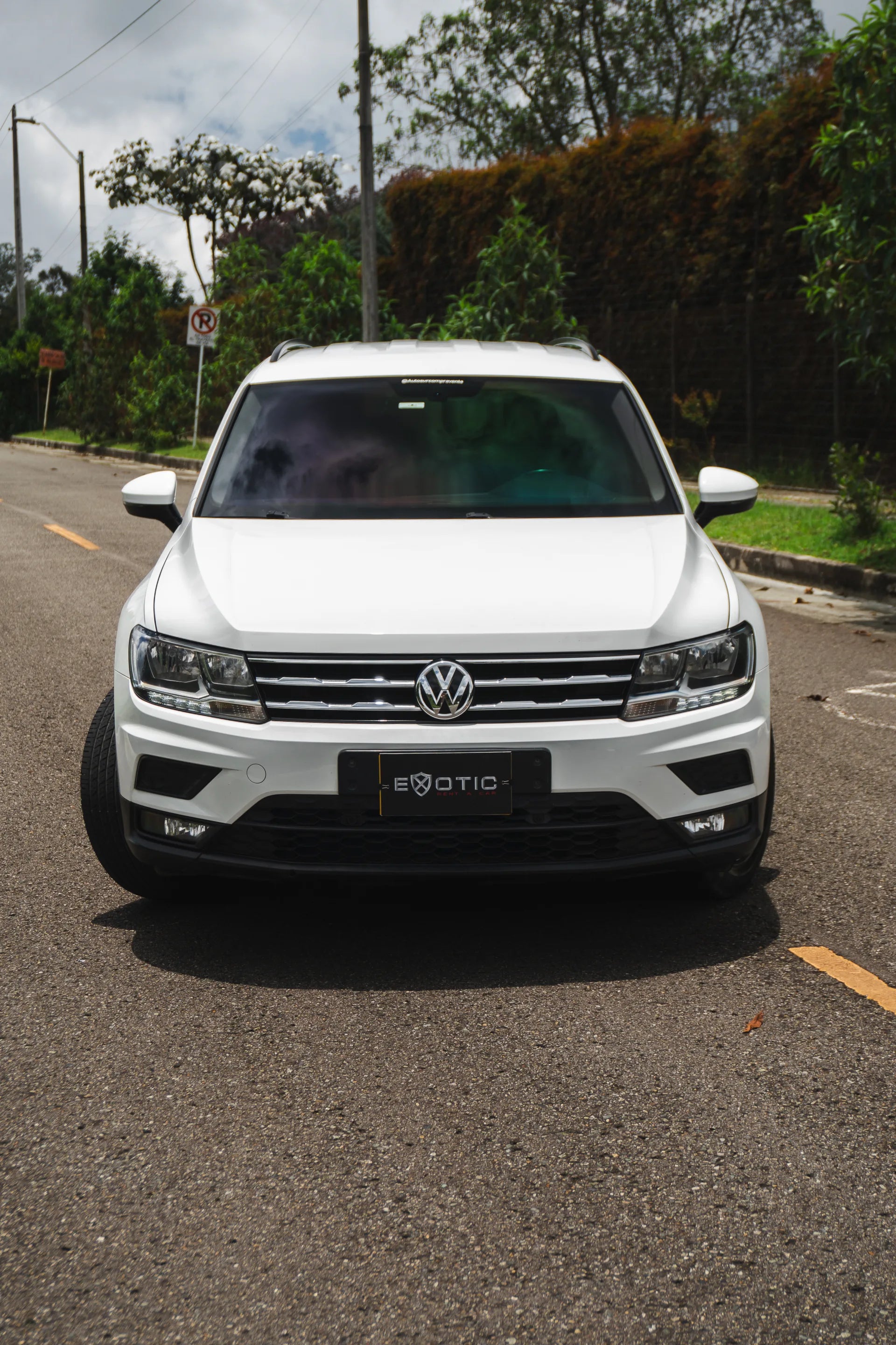 Alquiler de vehículos en Medellín - Volkswagen Tiguan, vista frontal